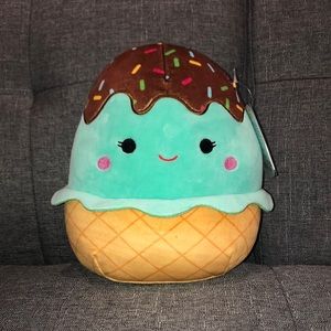 12 inch mint ice cream (Maya)